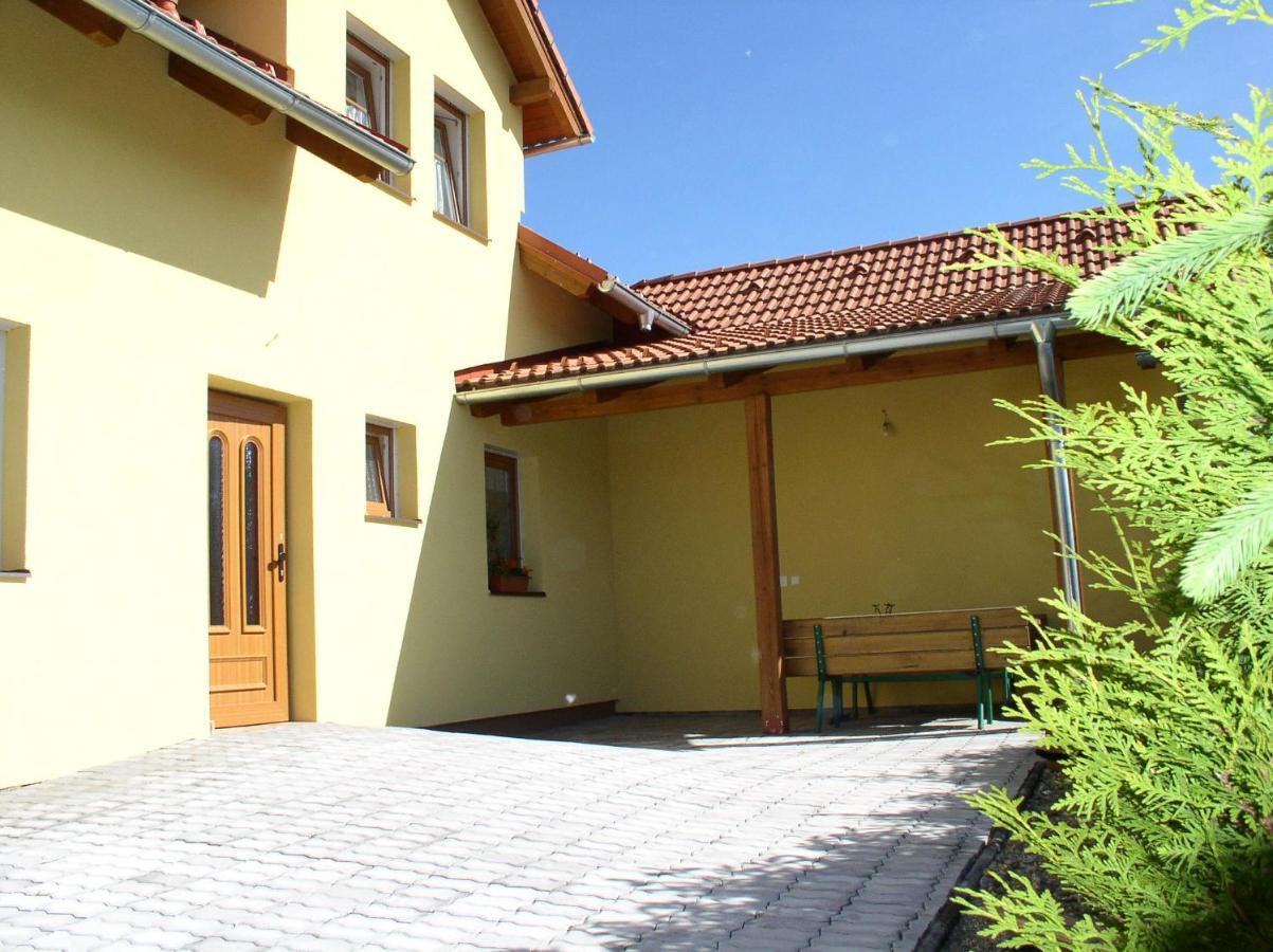 Penzion Svata Trojice Trhové Sviny Exterior photo